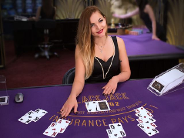 Baccarat Lobby